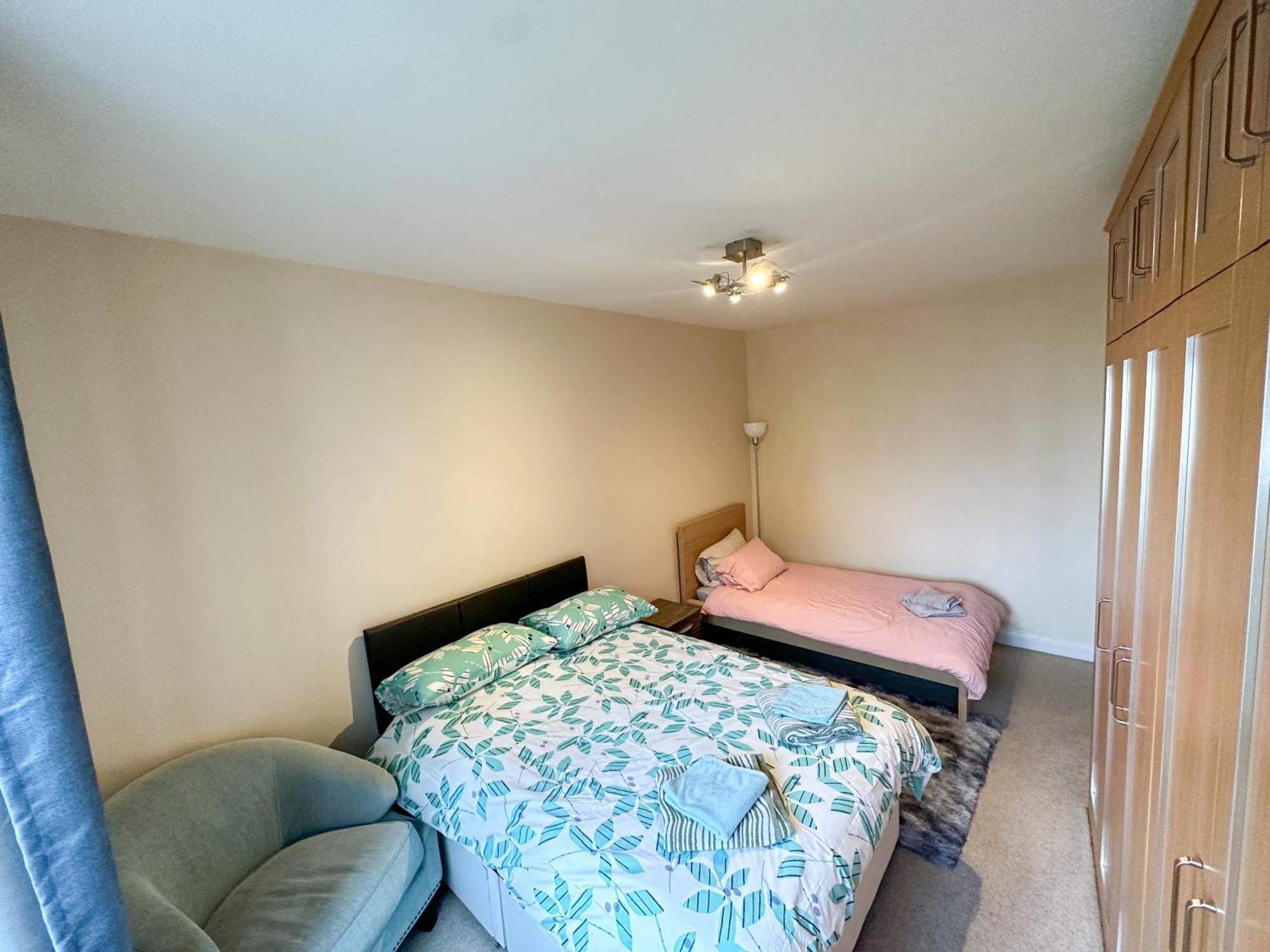 2 Bed Flat - Short Walk From Brent Cross Station Leilighet Hendon Eksteriør bilde