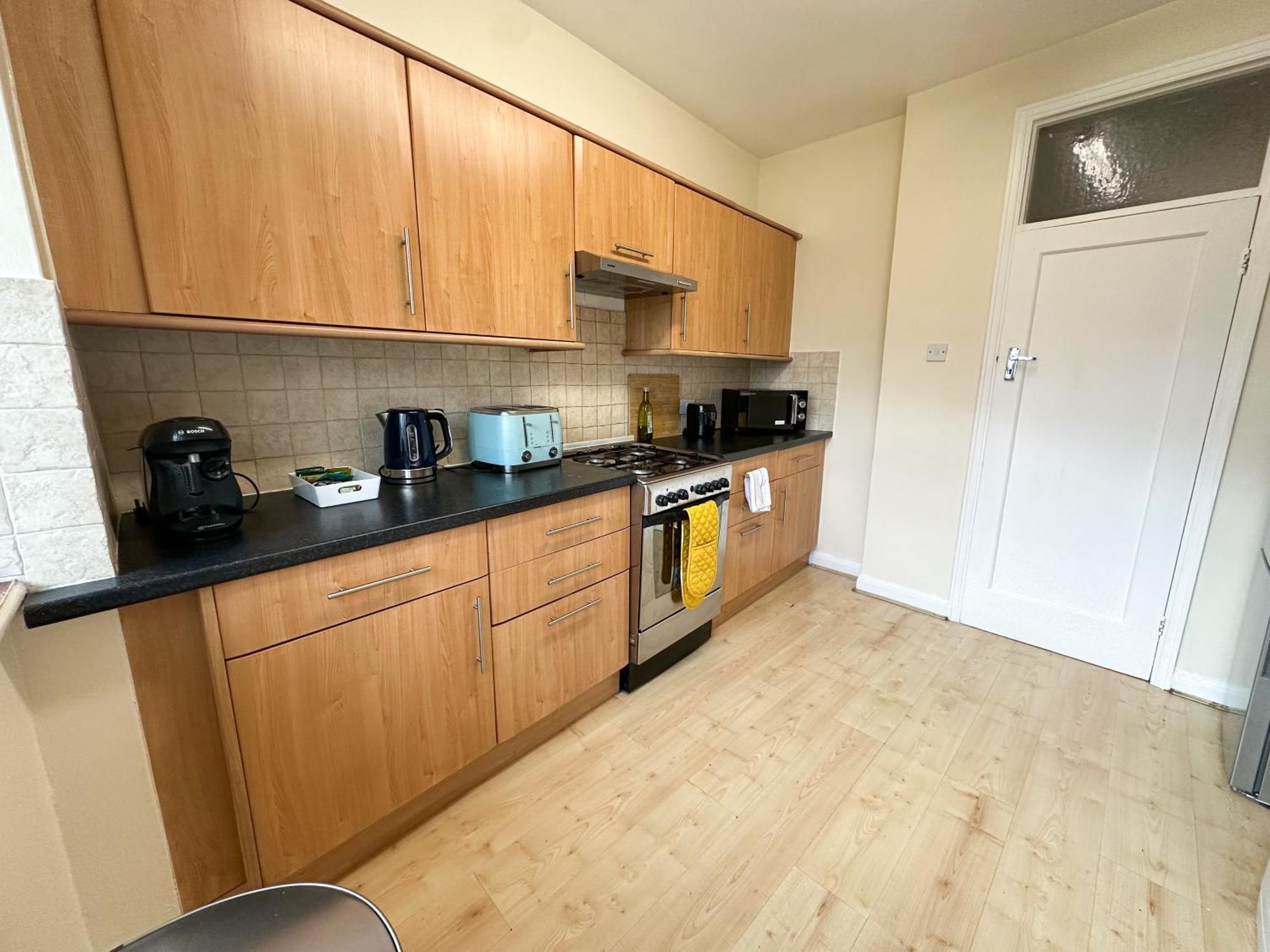 2 Bed Flat - Short Walk From Brent Cross Station Leilighet Hendon Eksteriør bilde