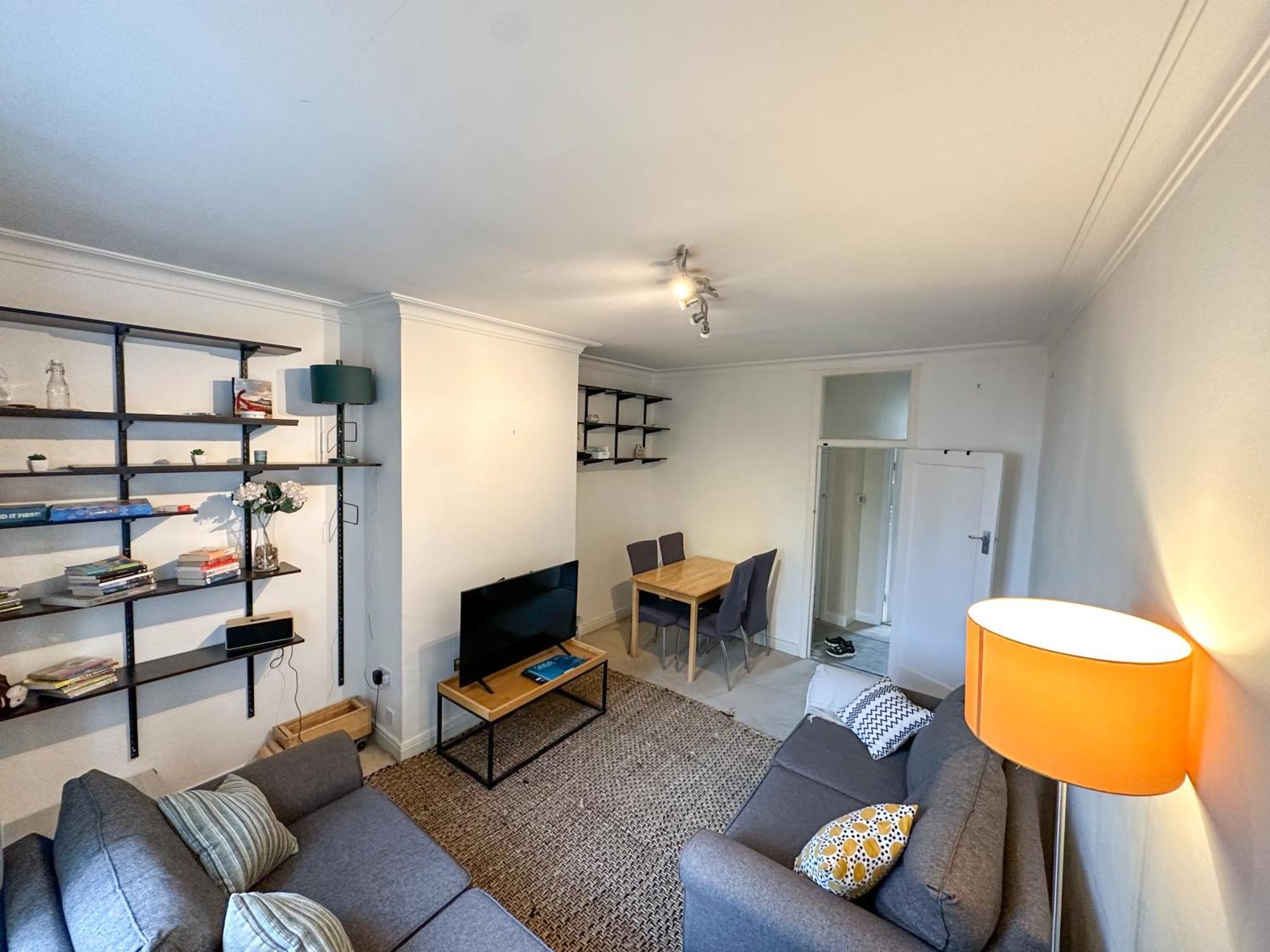 2 Bed Flat - Short Walk From Brent Cross Station Leilighet Hendon Eksteriør bilde